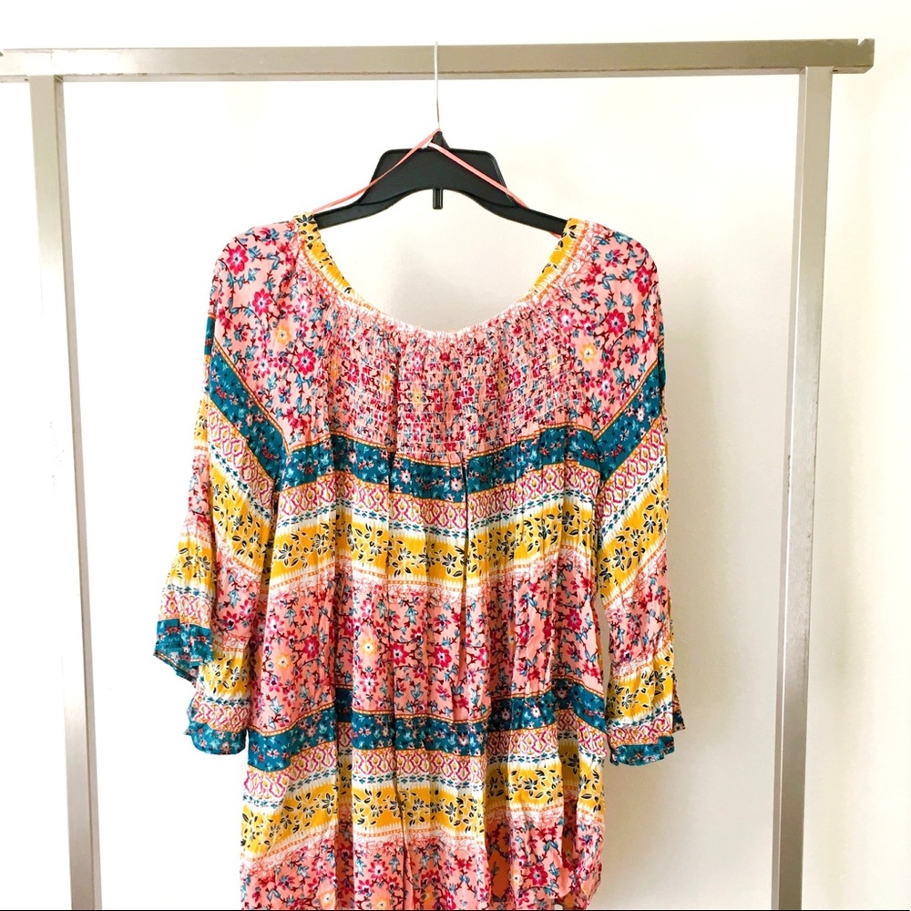 🆕 Plus Size Floral Peasant Top - Picture 2 of 2